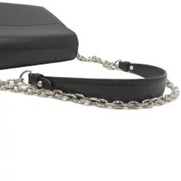 Louis Vuitton Twist Shoulder Bag Epi Noir Black